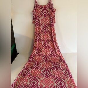 Mi Pink and White Geometric Maxi Dress